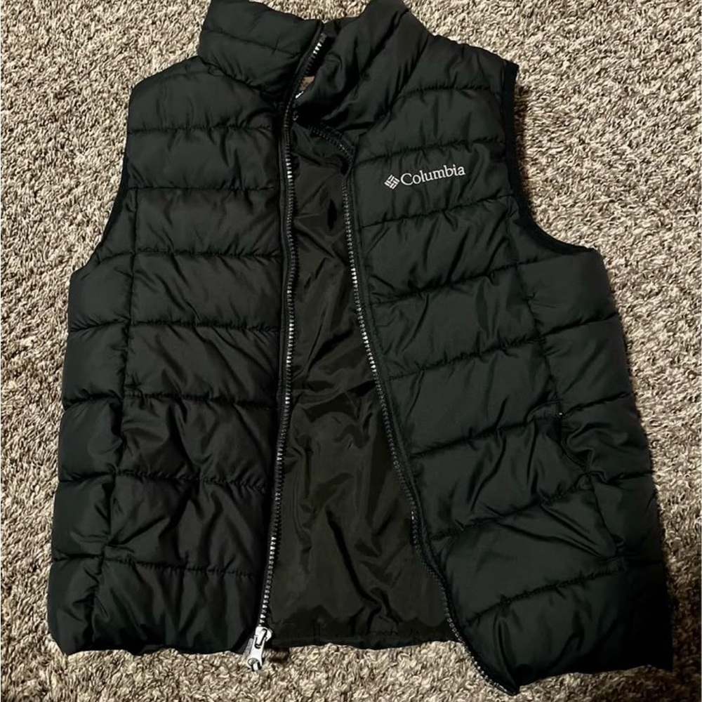 Columbia Kids Dark Puffer Vest
